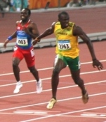 Bolt világcsúccsal a célban 200 m Peking